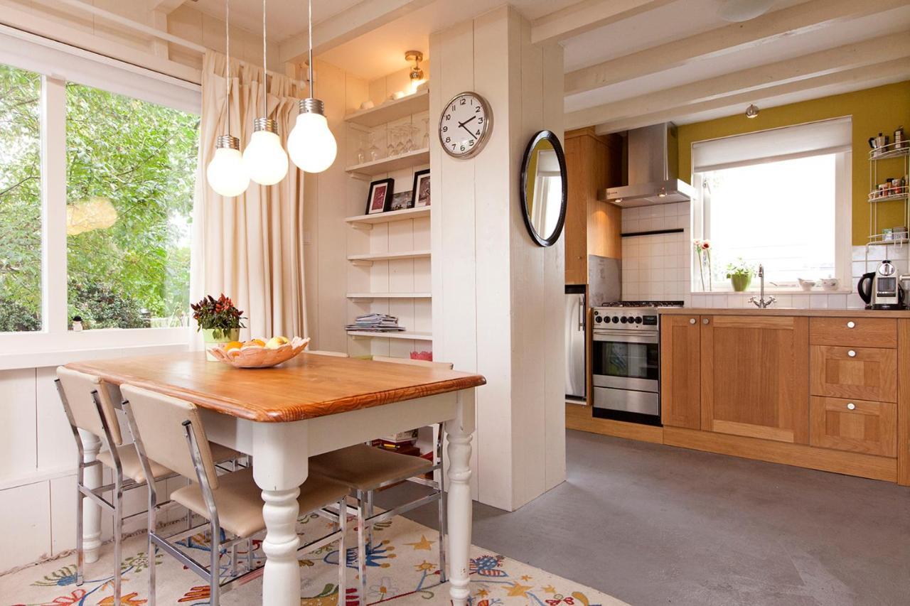 Very Nice Cottage In Durgerdam, With Private Garden, Free Parking, Pets Allowed Amsterdam Exterior photo