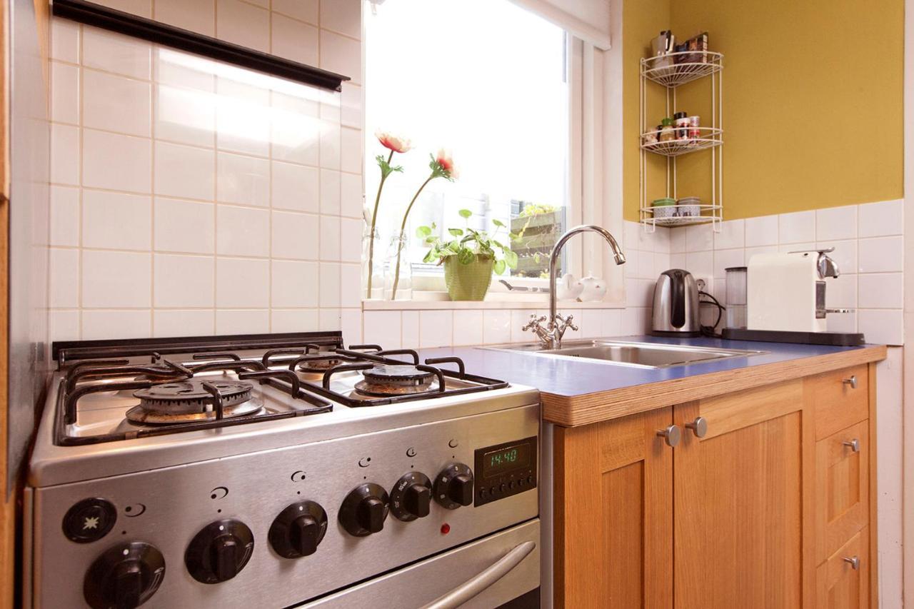 Very Nice Cottage In Durgerdam, With Private Garden, Free Parking, Pets Allowed Amsterdam Exterior photo